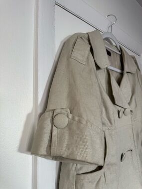 Willi Smith Short Cream Trench Coat